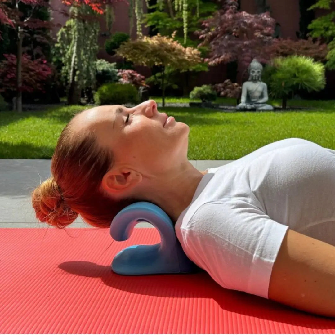 Ergonomisk Nackkudde med Stretchfunktion – Lindrar Nacksmärta & Stelhet vid Sömn